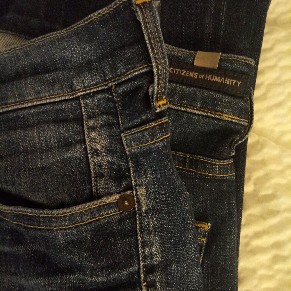 CITIZENS OF HUMANITY HIGH RISE JEANS 26